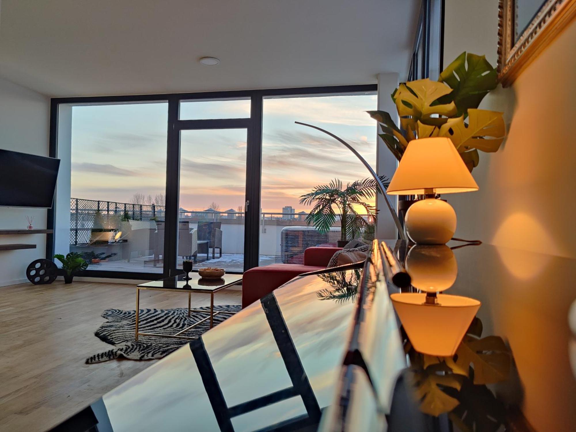 Maisonette-Penthouse Inklusive Whirlpool Ueber Den Daechern Von Magdeburg Bagian luar foto